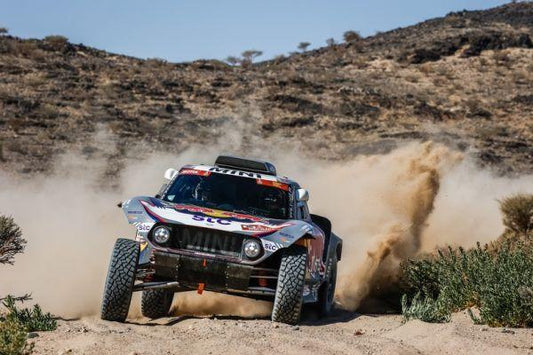 Dakar 2021//SS1: Two MINI JCW Buggies lead the way